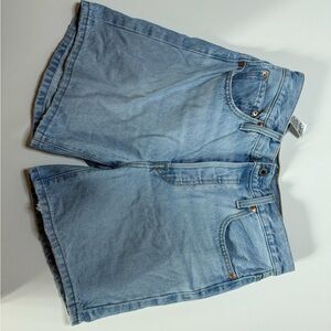 Levi's Classic Light Blue Denim Jeans